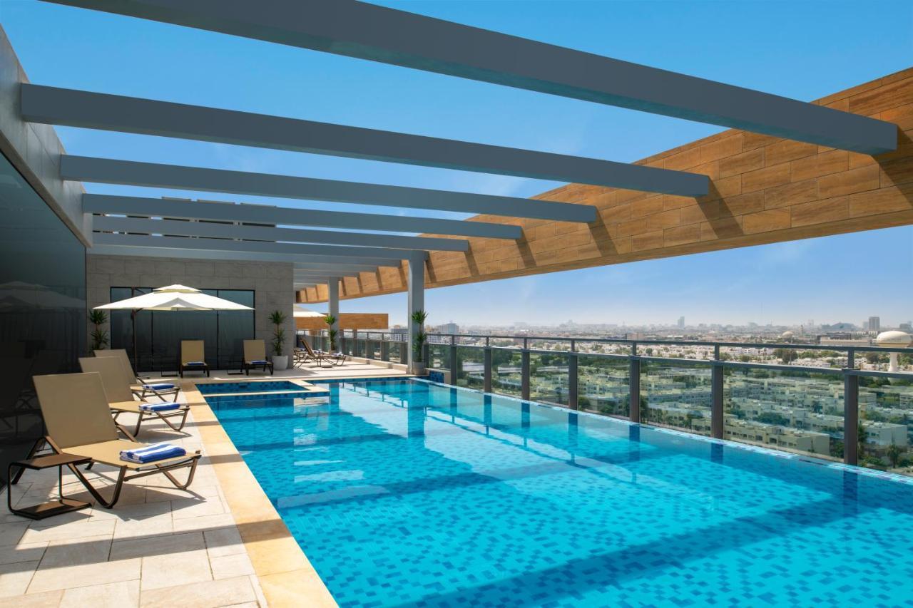 Swissotel Living Джеда Екстериор снимка Rooftop pool