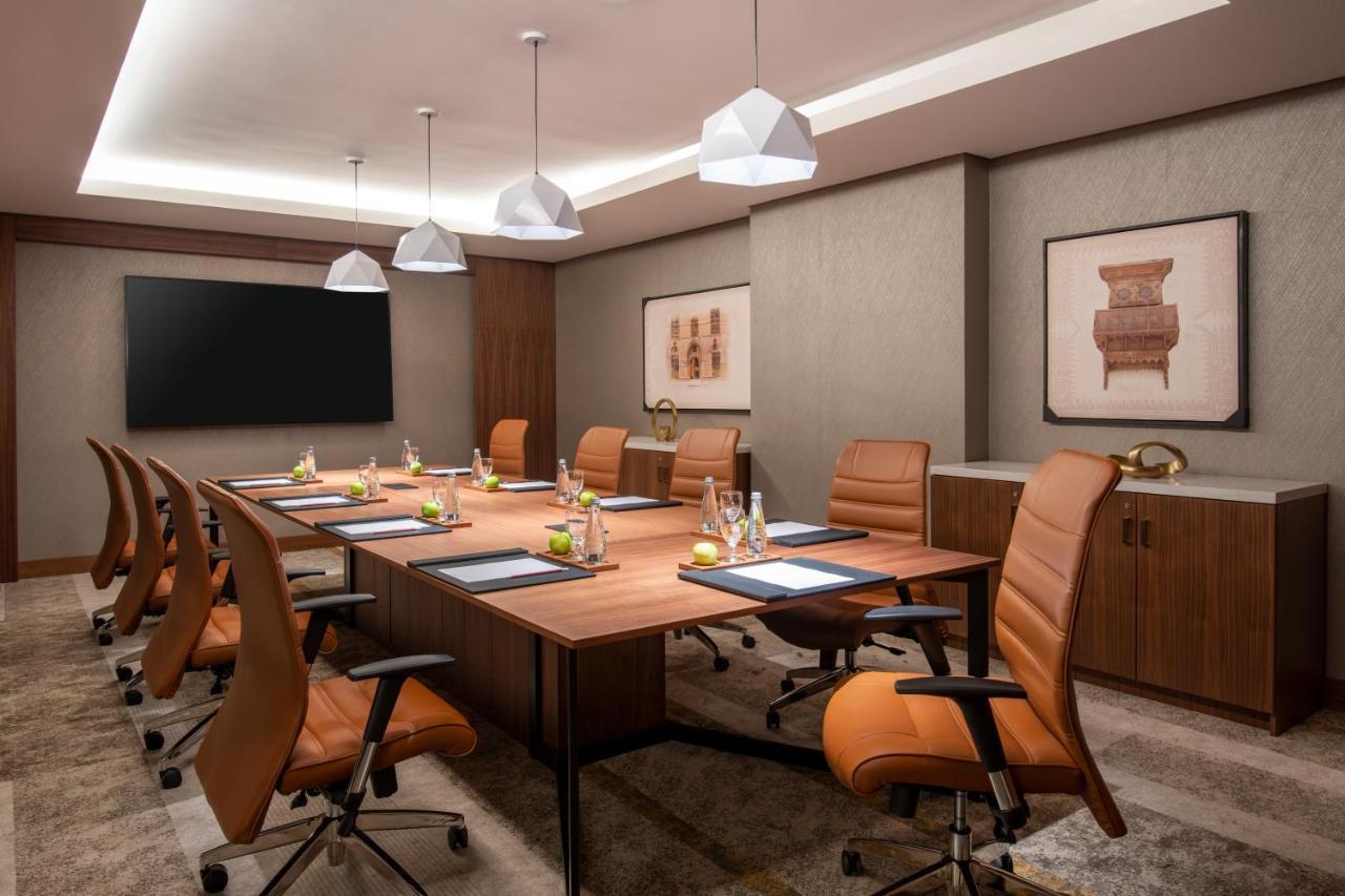 Swissotel Living Джеда Екстериор снимка Boardroom at The Westin