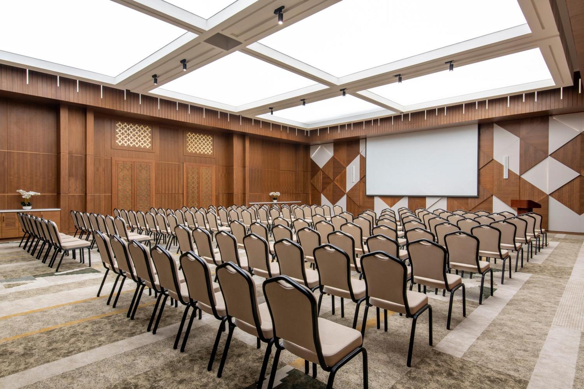 Swissotel Living Джеда Екстериор снимка The main conference hall