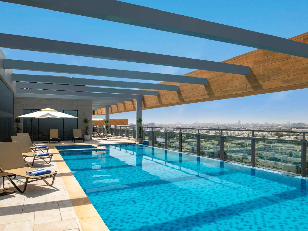 Swissotel Living Джеда Екстериор снимка Rooftop pool